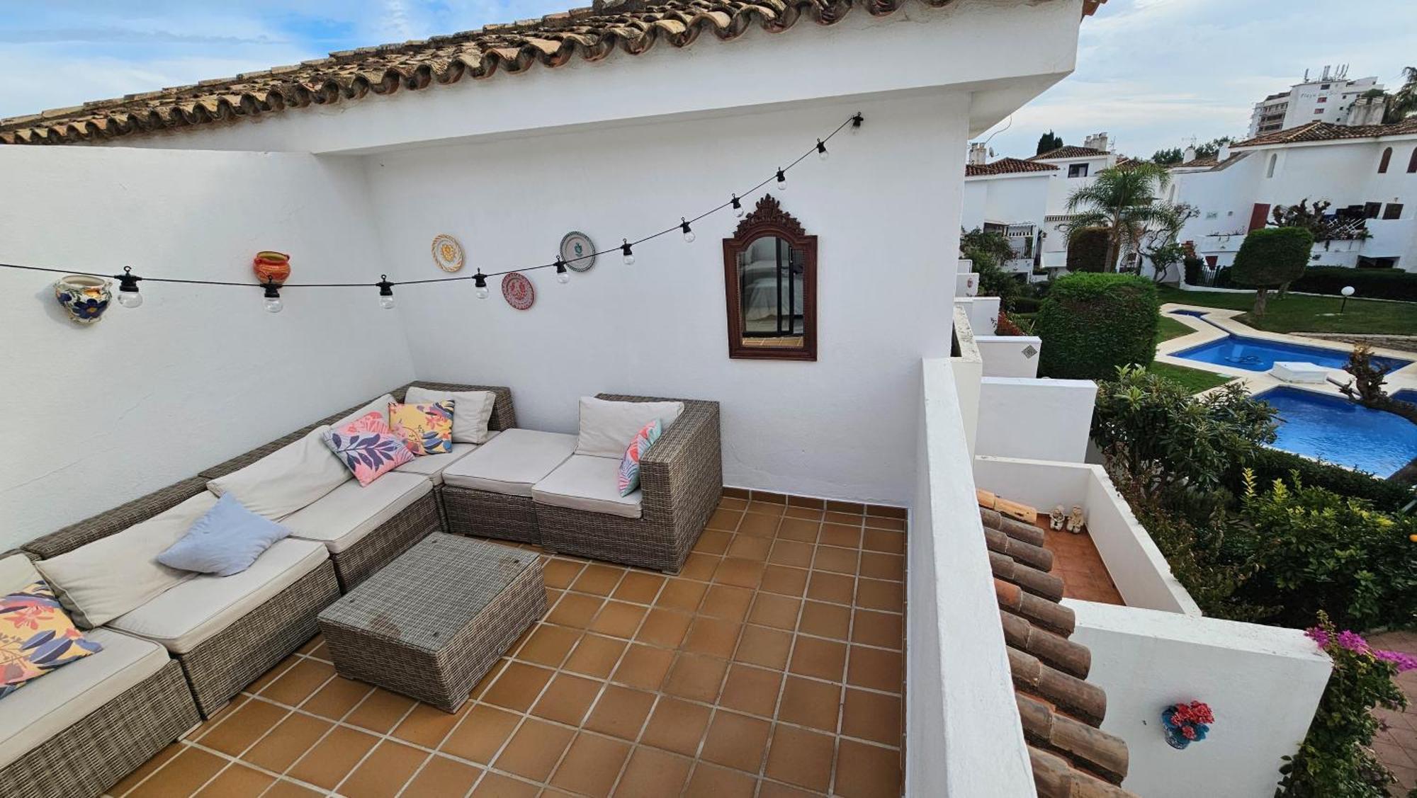 4 Bedroom Townhouse 200 Meters From The Beach! Appartement Estepona